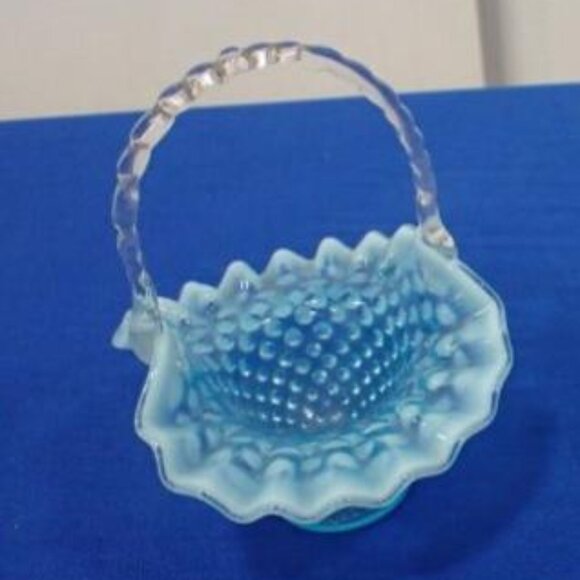 Vintage Fenton Blue Opalescent Glass Hobnail Vase Basket - Picture 1 of 3